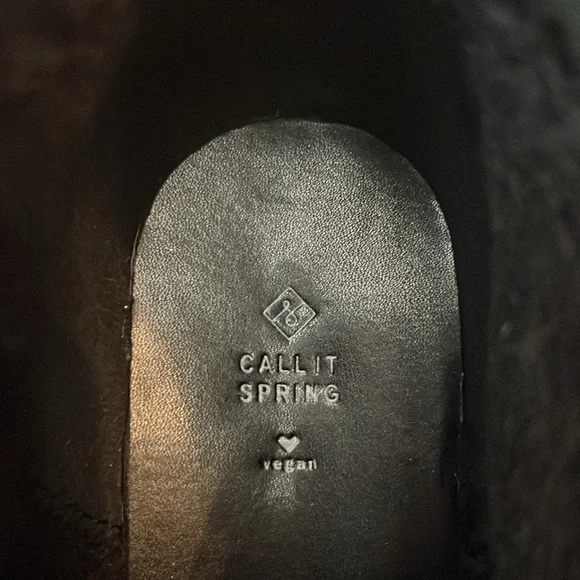 Leopard Shiny Faux Leather Boots - Picture 6 of 7